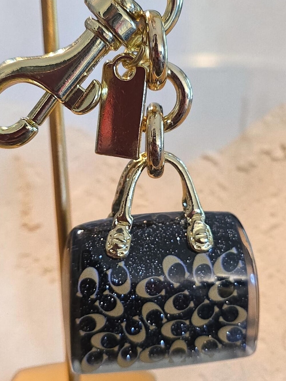 Sassified Boutique Nwtv Gold-Tone Black Patterned Handbag Keychain Charm - Picture 2 of 3